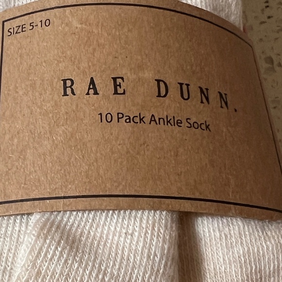 New Rae Dunn Christmas Socks Ankle Length 10 Pair Womens Size 5 - 10 Red Black - Picture 6 of 6